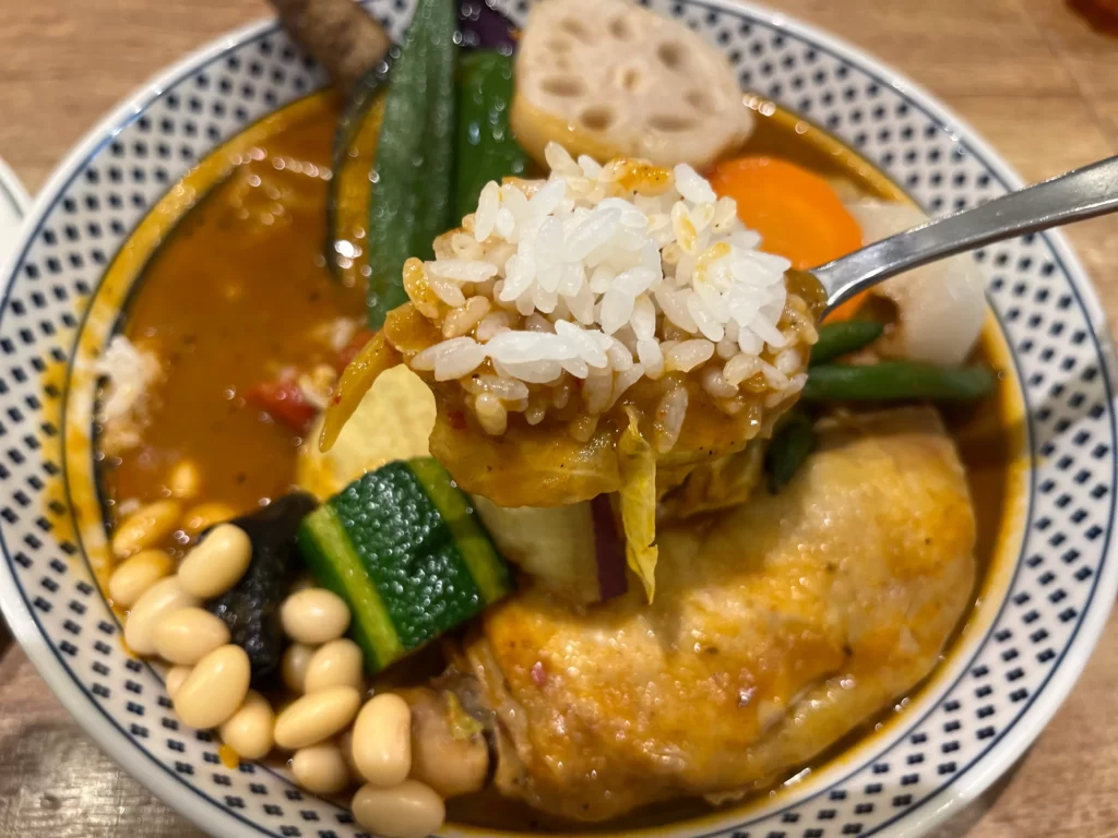 Rojiura Curry SAMURAIのチキンと一日分の野菜20品目@吉祥寺