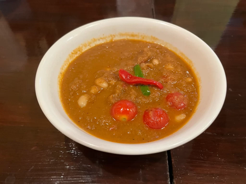 curry草枕　大豆とひよこ豆とトマト（1080円）